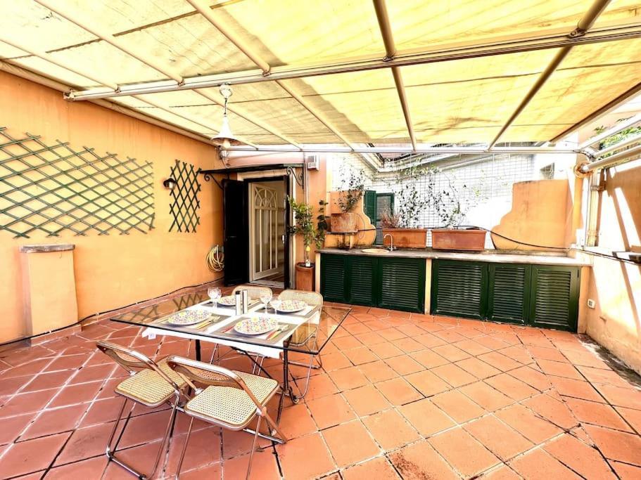 The Terrace In Appartamento Roma